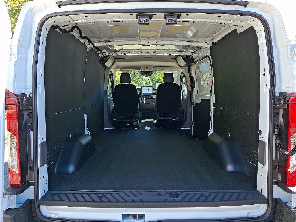 2027 Ford Transit-250 Base