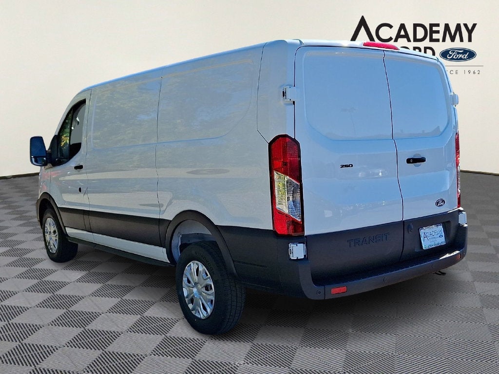 2027 Ford Transit-250 Base