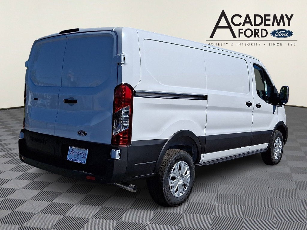 2027 Ford Transit-250 Base