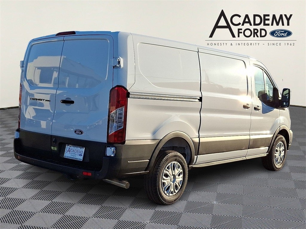 2026 Ford Transit-250 Base