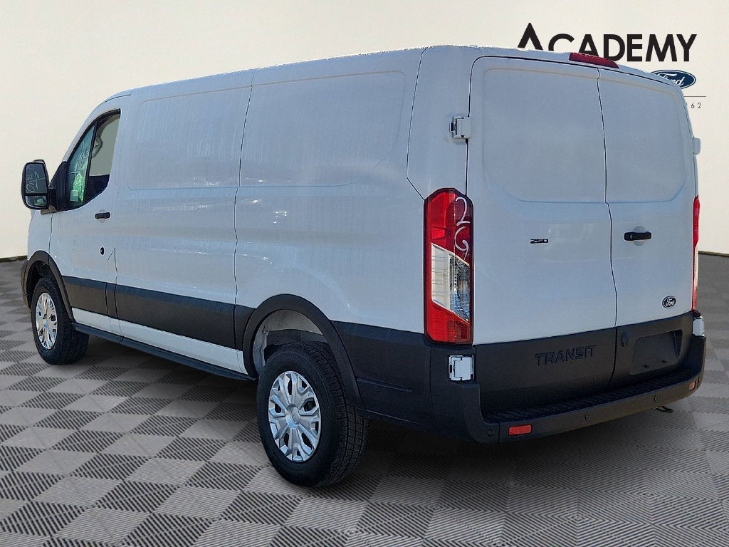 2027 Ford Transit-250 Base
