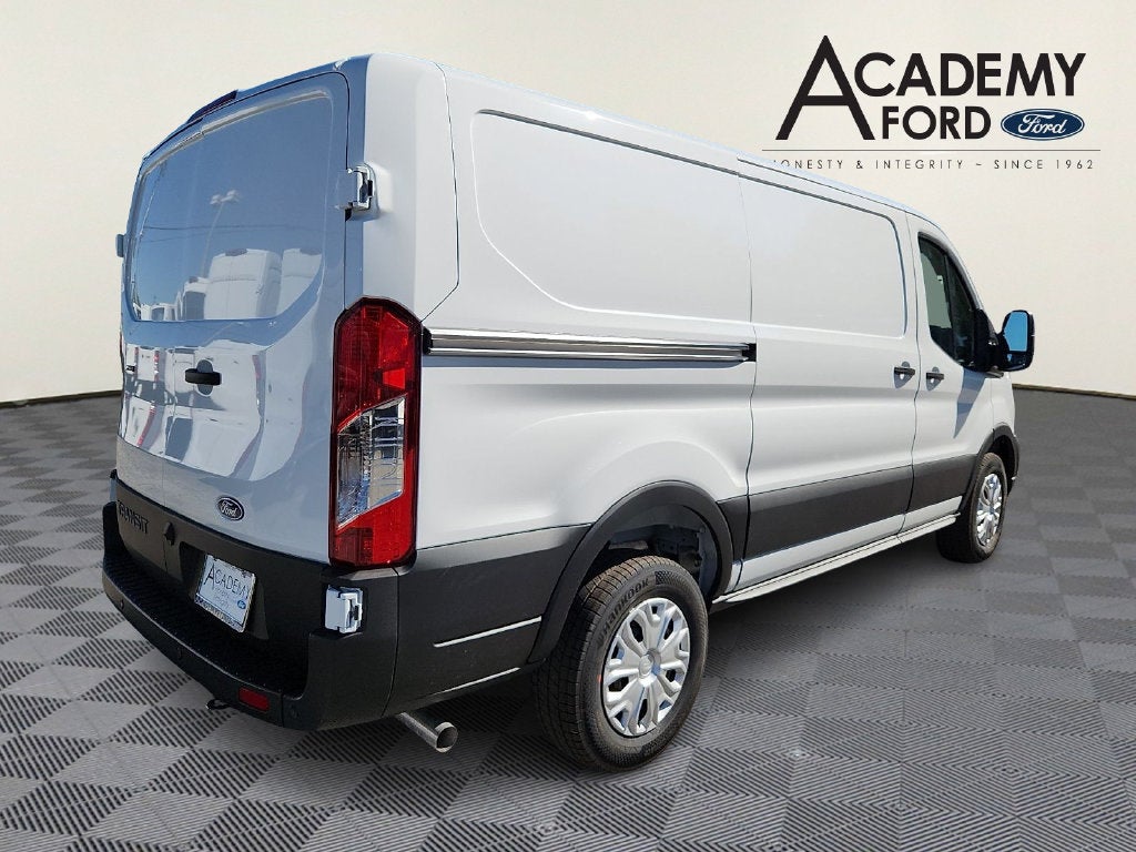 2027 Ford Transit-250 Base