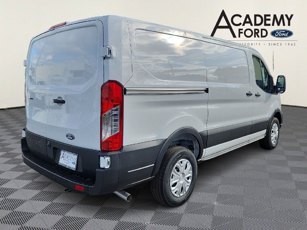 2027 Ford Transit-250 Base