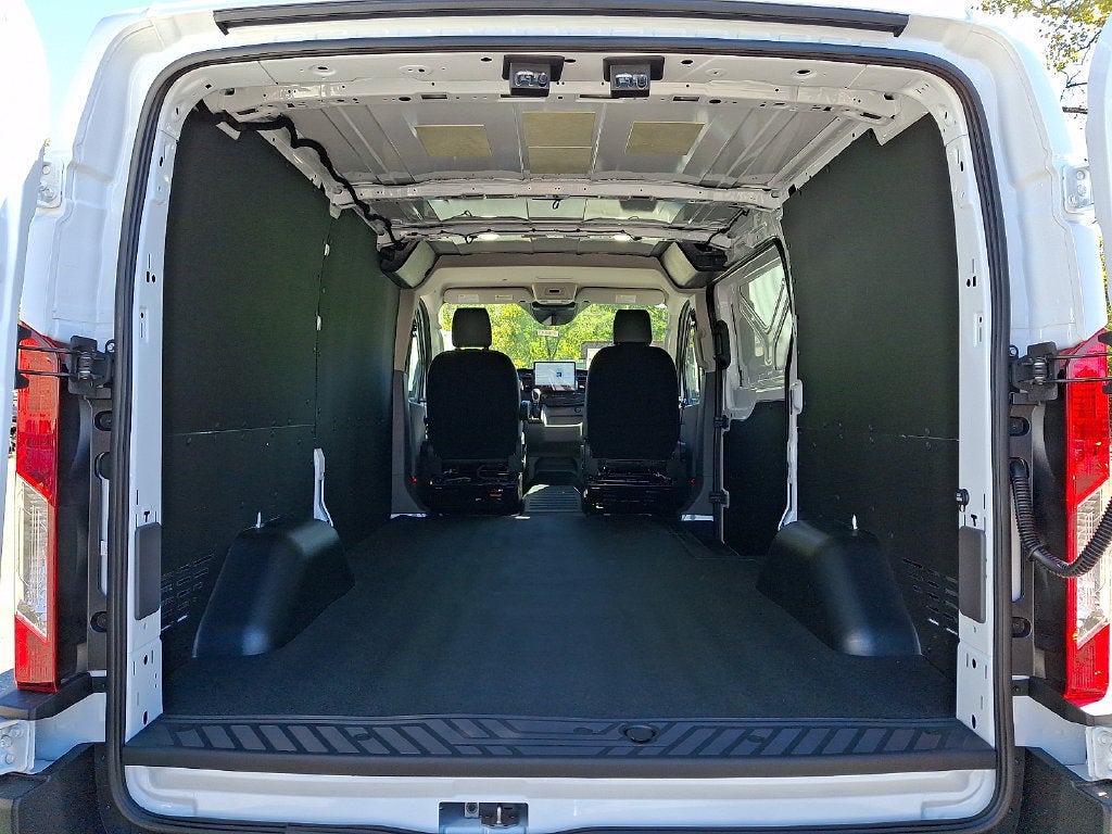 2027 Ford Transit-250 Base