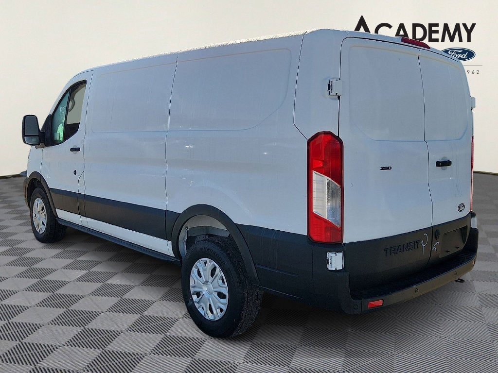 2027 Ford Transit-250 Base