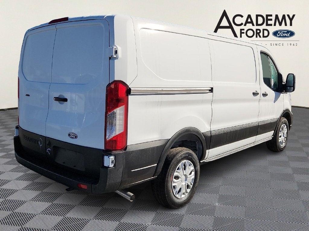 2027 Ford Transit-250 Base