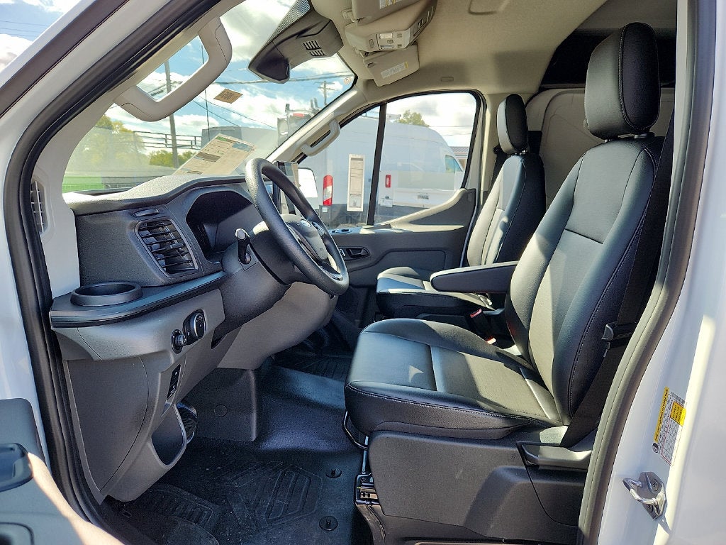2027 Ford Transit-250 Base