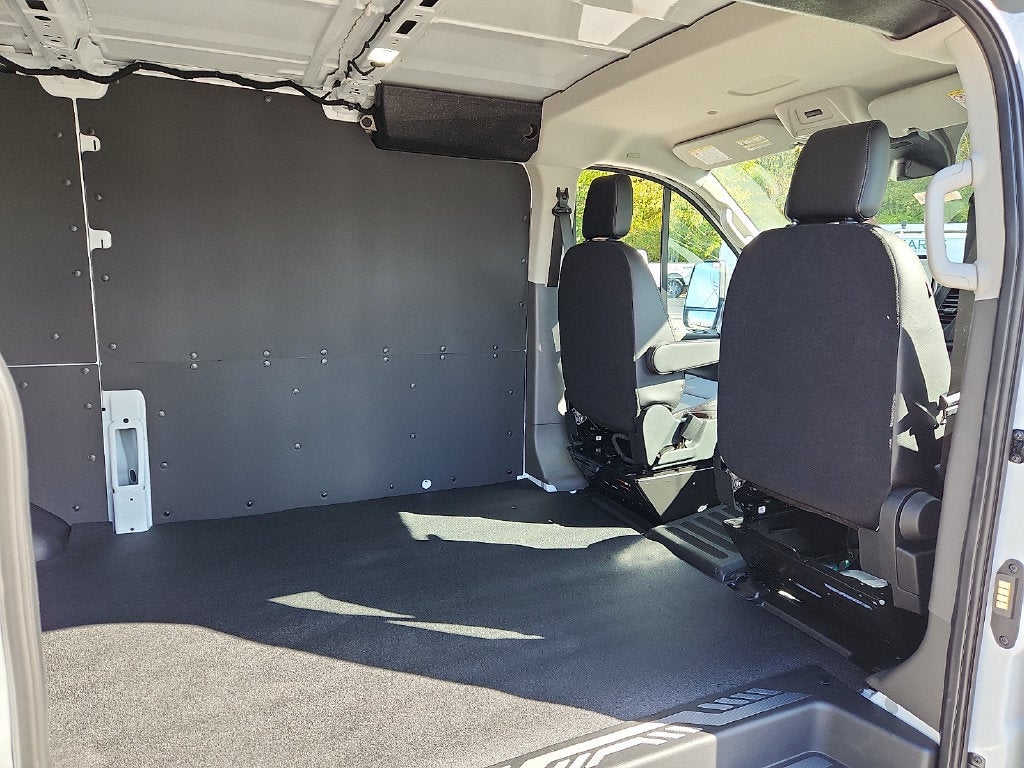 2027 Ford Transit-250 Base