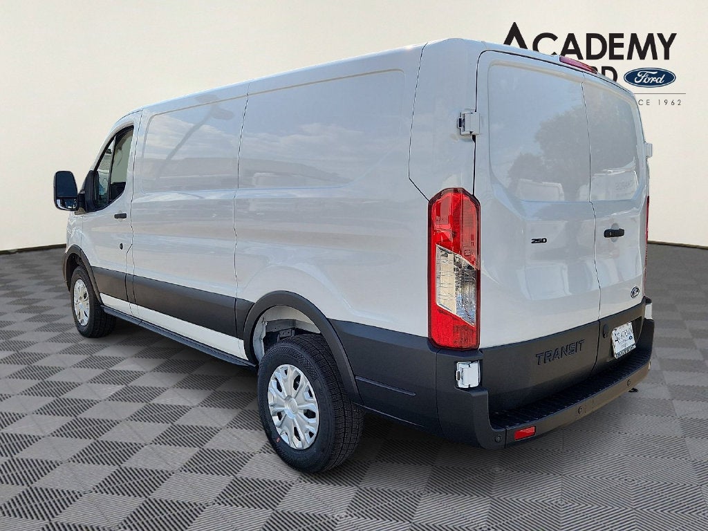 2027 Ford Transit-250 Base