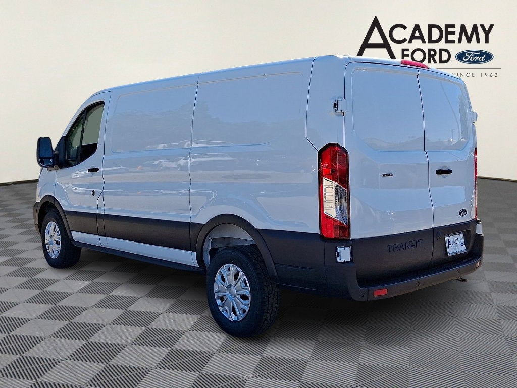 2027 Ford Transit-250 Base