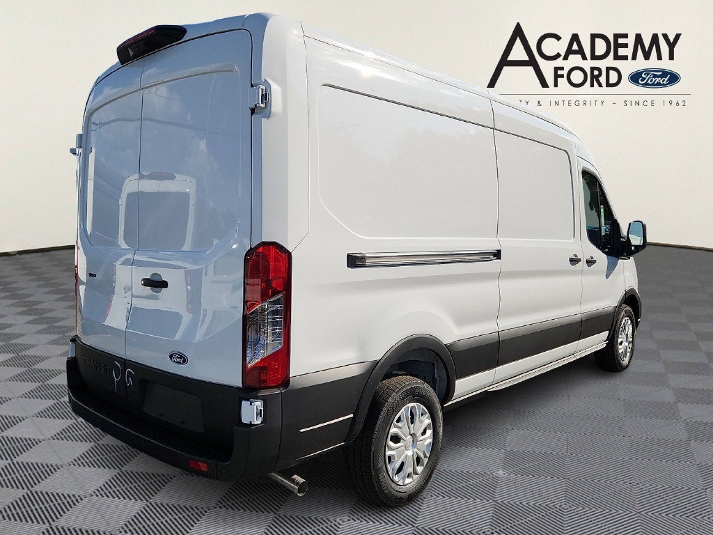 2027 Ford Transit-350 Base