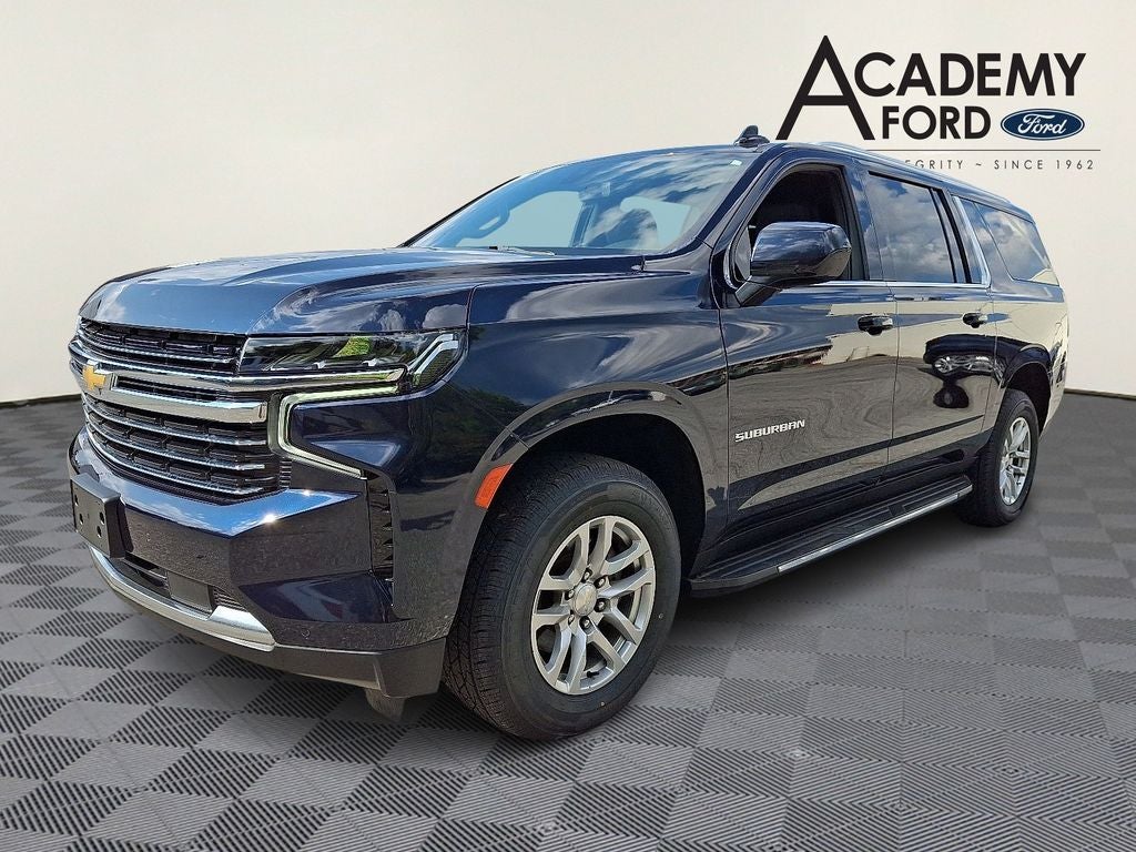 2022 Chevrolet Suburban LT