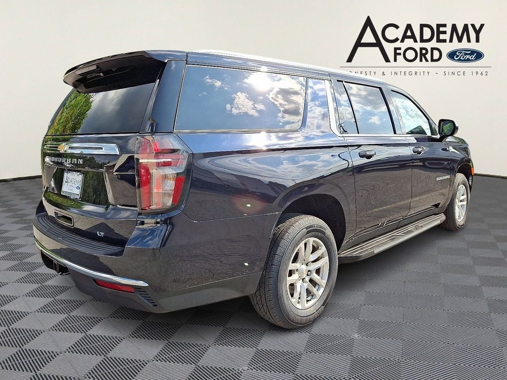 2022 Chevrolet Suburban LT