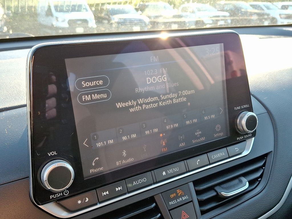 2022 Nissan Altima 2.5 SV