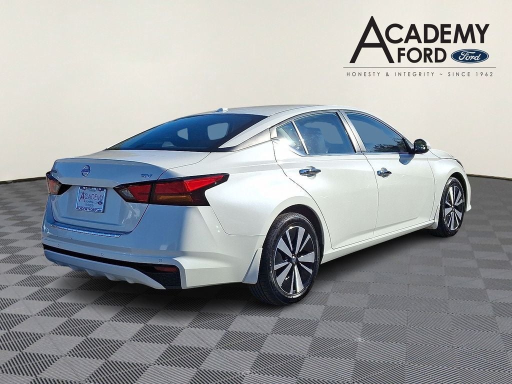 2022 Nissan Altima 2.5 SV
