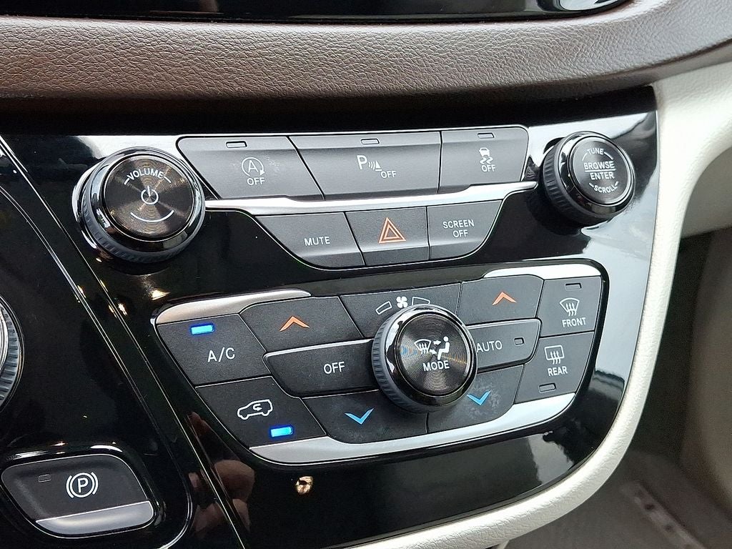 2018 Chrysler Pacifica Touring L Plus