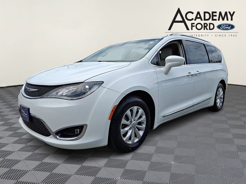 2018 Chrysler Pacifica Touring L Plus