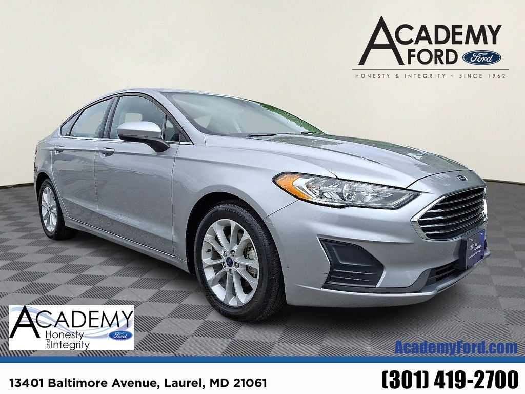 2020 Ford Fusion SE FWD's photo