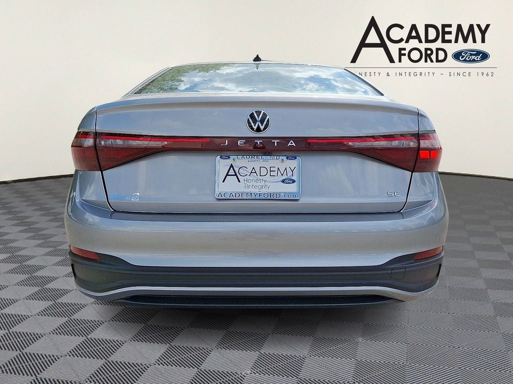 2025 Volkswagen Jetta 1.5T SE