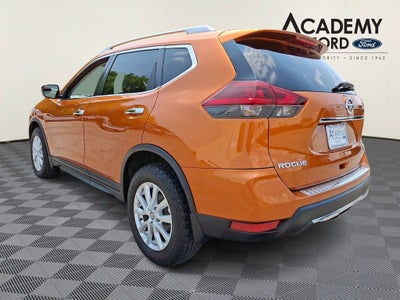 2018 Nissan Rogue SV