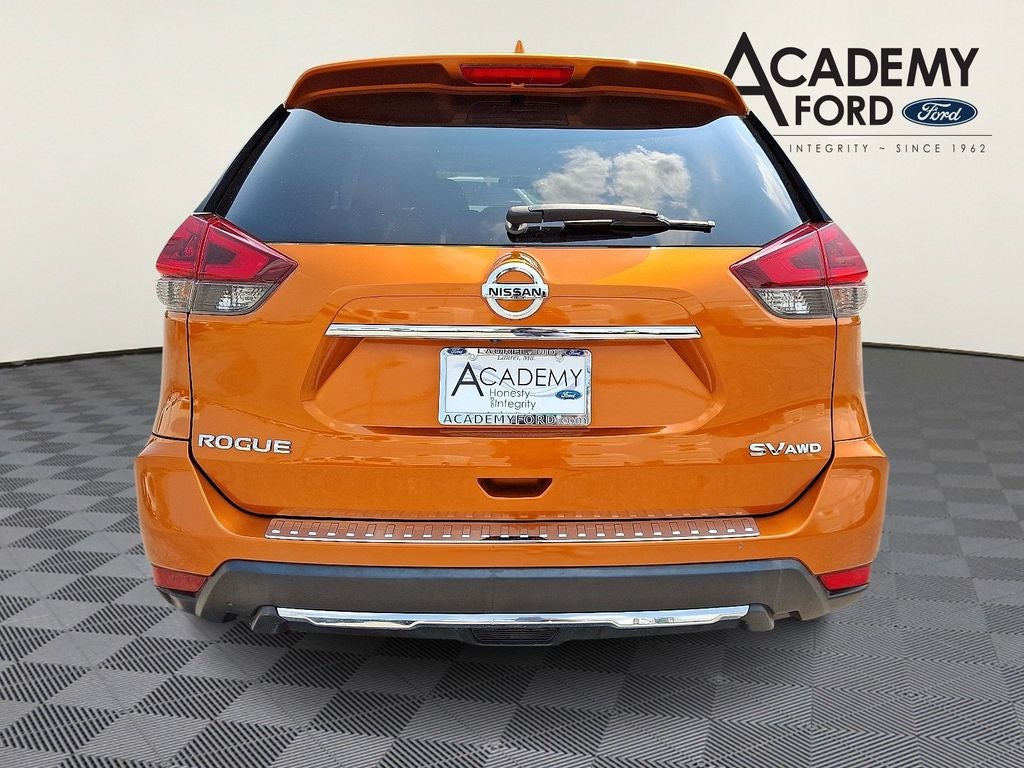 2018 Nissan Rogue SV