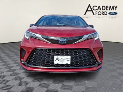 2021 Toyota Sienna XSE 7 Passenger