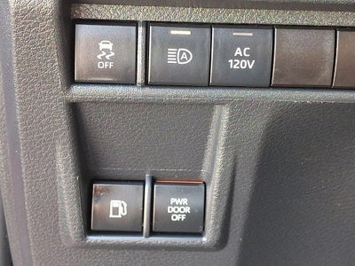 2021 Toyota Sienna XSE 7 Passenger