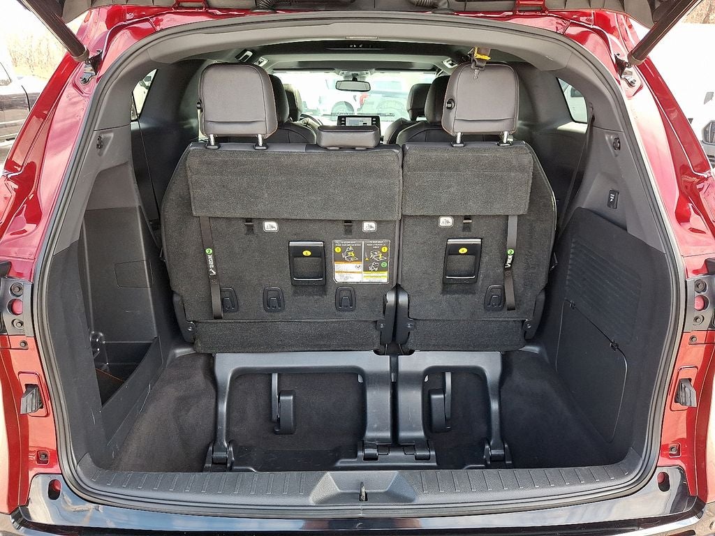 2021 Toyota Sienna XSE 7 Passenger