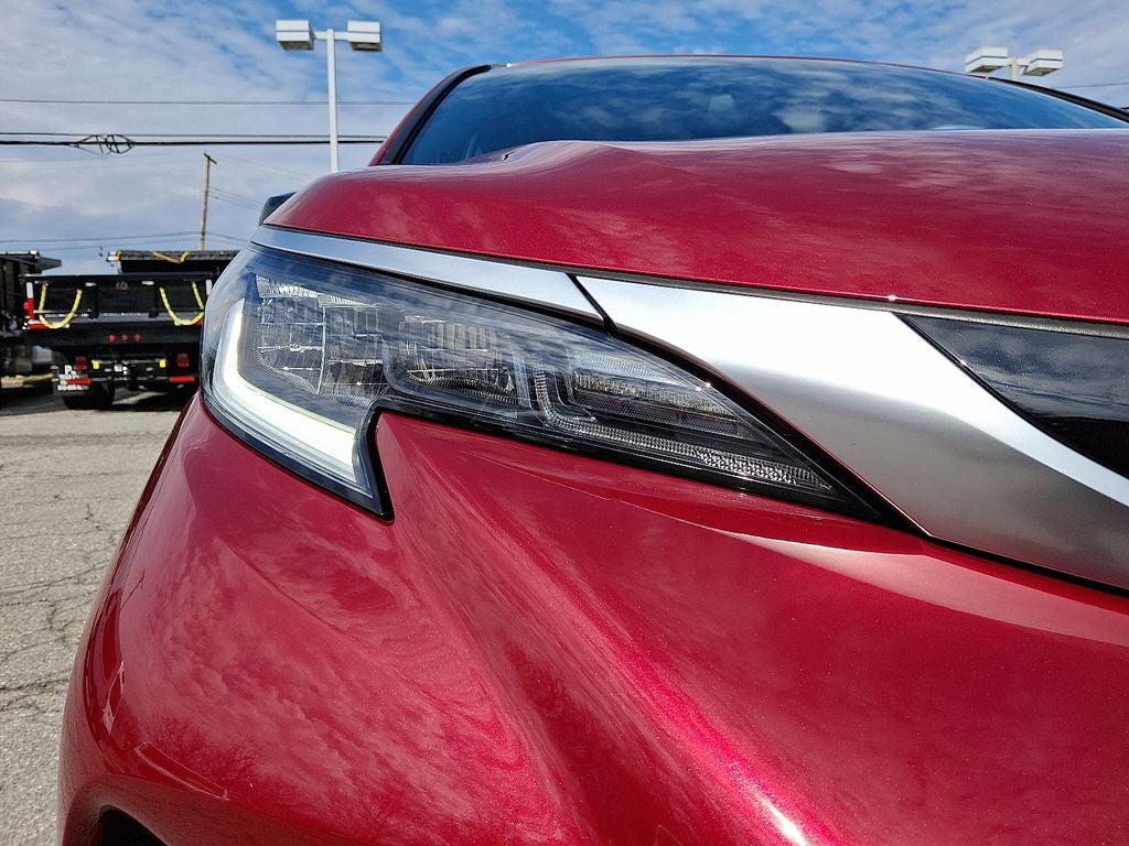 2021 Toyota Sienna XSE 7 Passenger