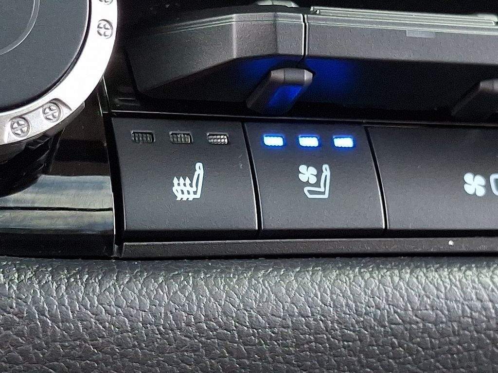2023 Toyota Tundra Hybrid Limited