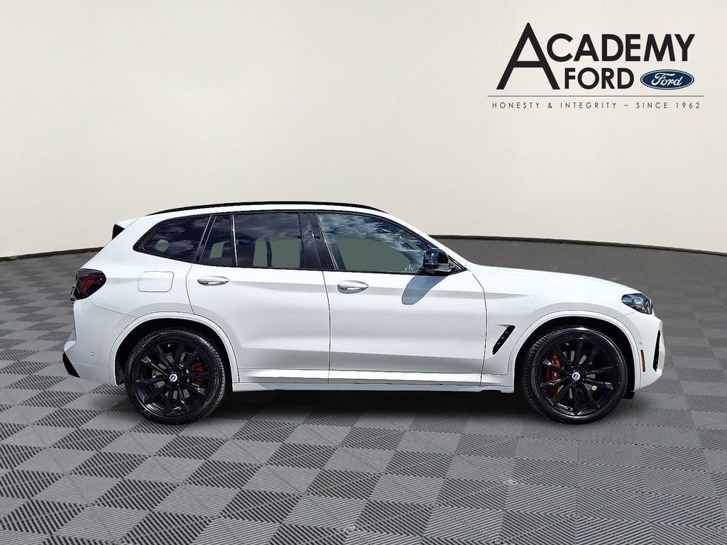 2023 BMW X3 M40i