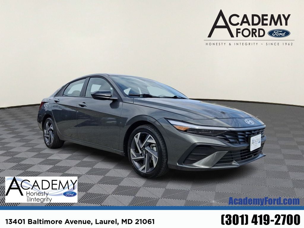 2025 Hyundai Elantra SEL Sport