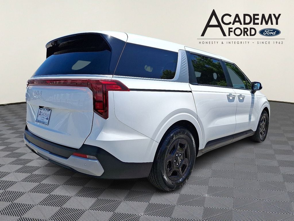 2025 Kia Carnival LXS
